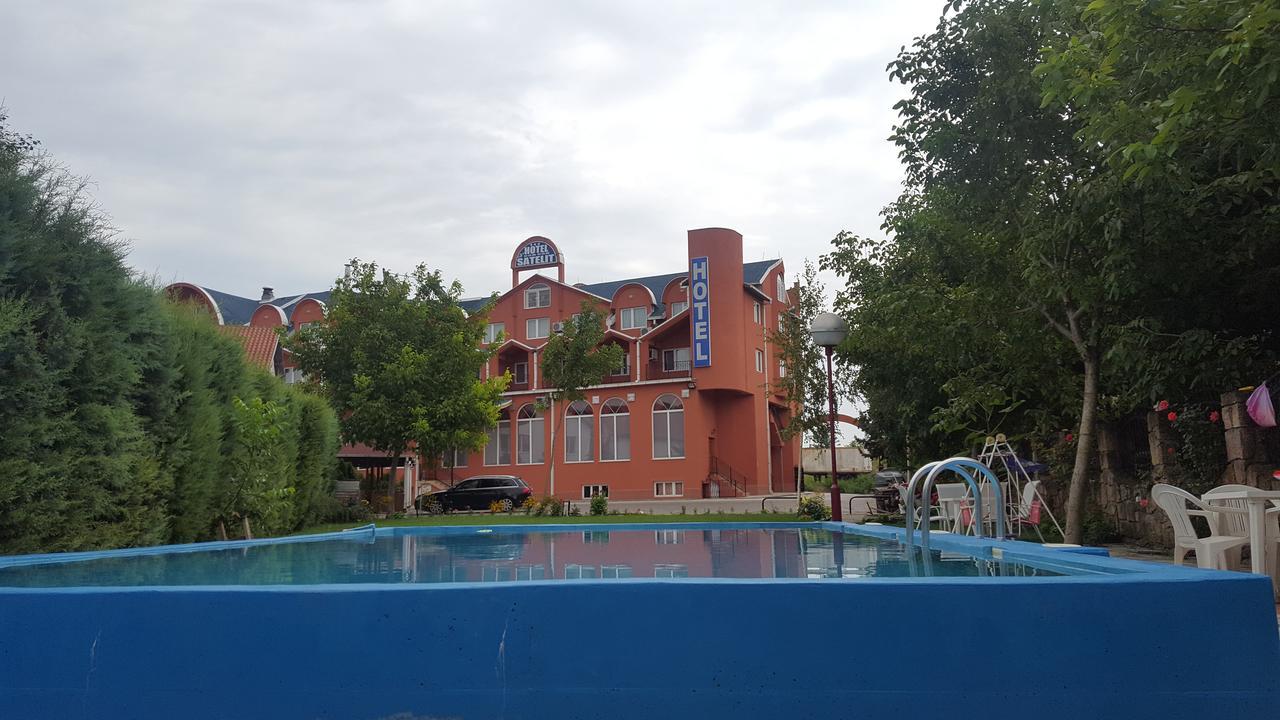 Hotel Satelit Kumanovo Exterior foto