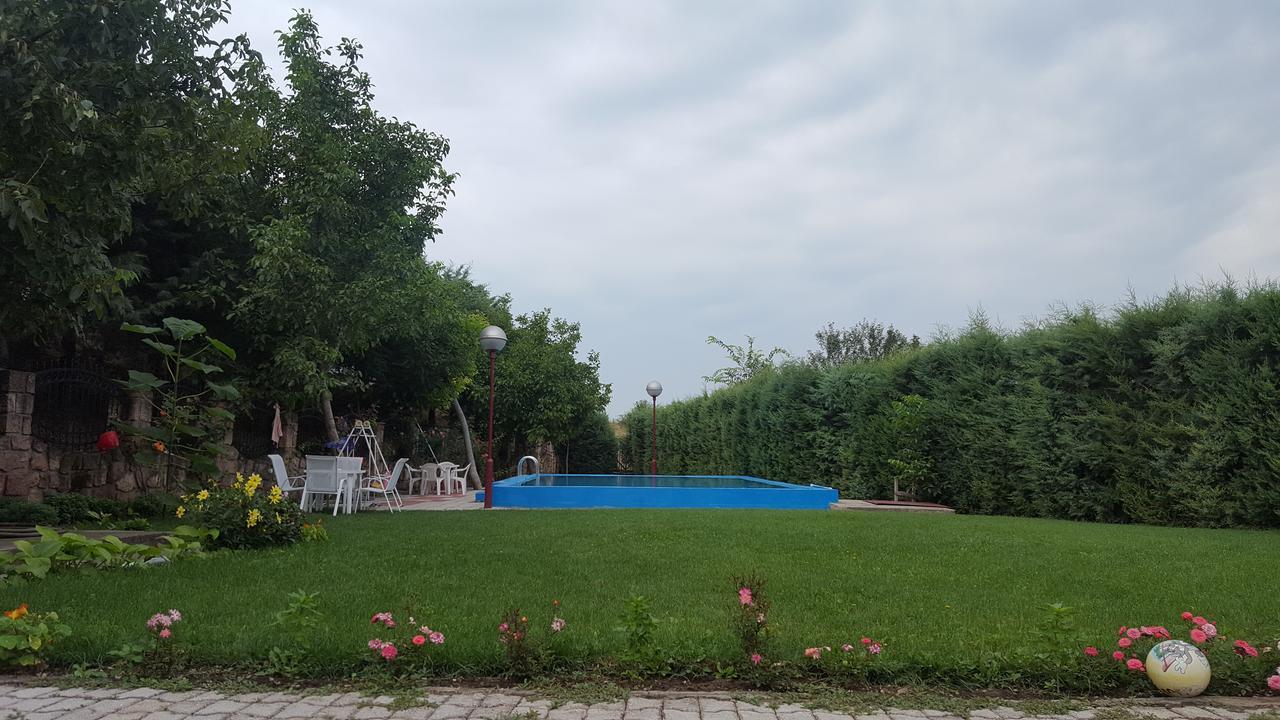 Hotel Satelit Kumanovo Exterior foto